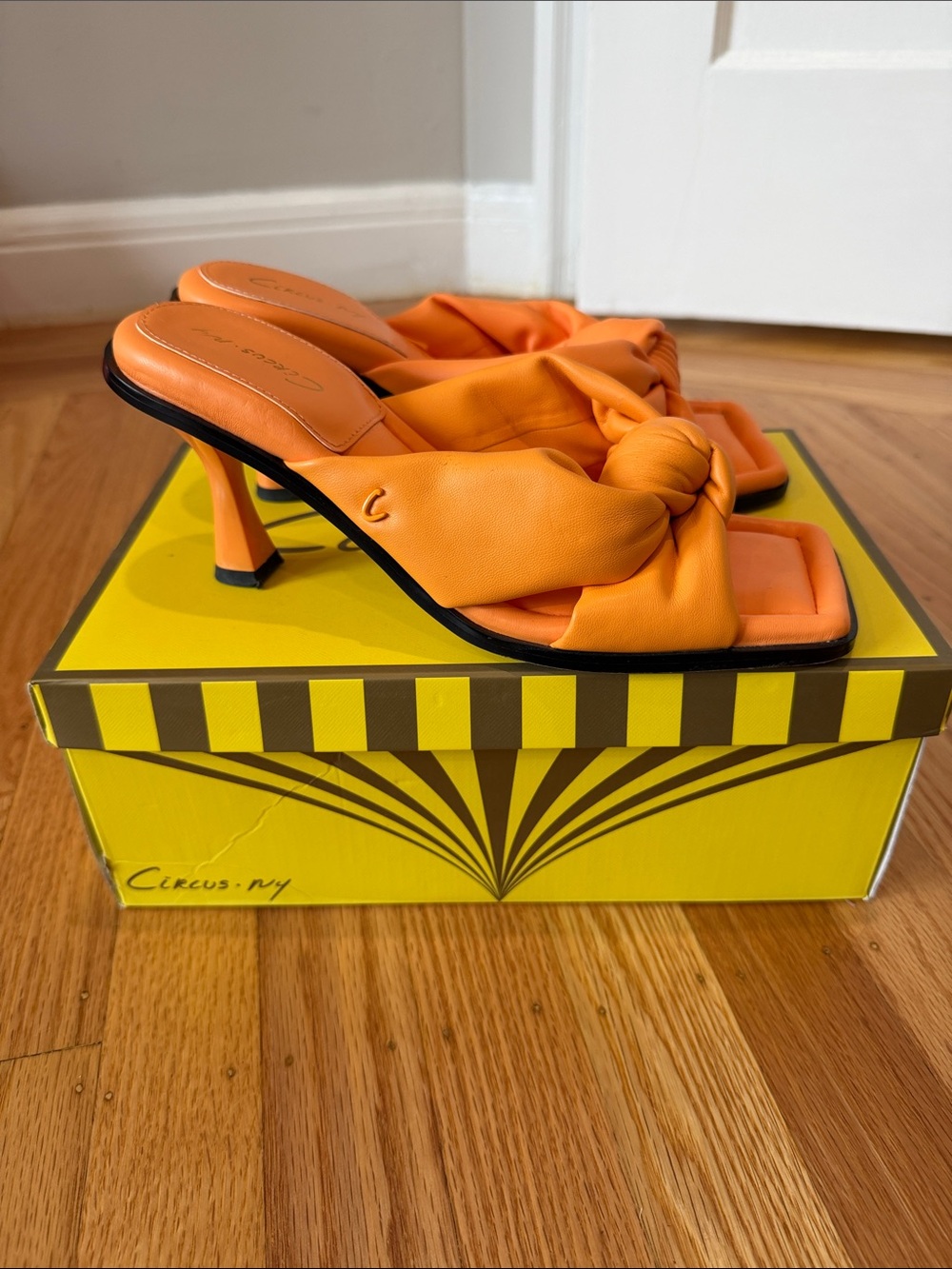 Circus by Sam Edelman Orange Knotted Slide Heels